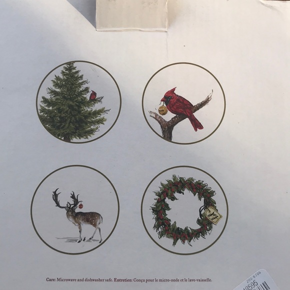 Pottery barn Holiday Forest set of 4 plates - Picture 4 of 9